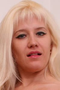 Asia Blondi in Des Teufels geile Huren