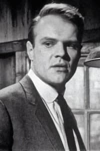 Dyson Lovell in Time in Advance