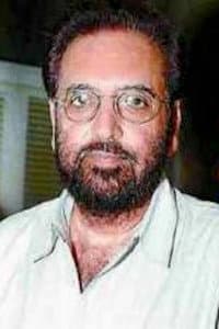 Manmohan Singh in Khadak Singh Chauhan