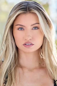 Emma Sirus in When the Wife Plays 6