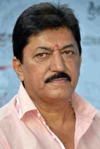Devaraj in Huliya