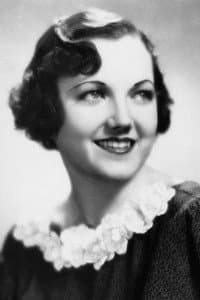 Lois January in Rogue of the Range