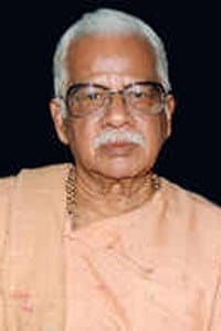 Thikkurissy Sukumaran Nair in Maravil Thirivu Sookshikkuka