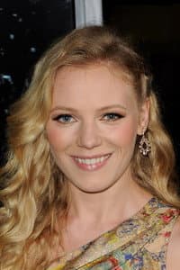 Emma Bell in New York City Serenade