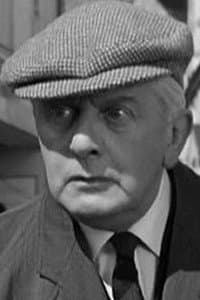 Stringer Davis in The Stately Ghosts of England