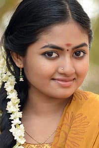 Shaalin Zoya in Out of Syllabus