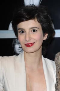 Amandine Dewasmes in Méfions-nous des honnêtes gens !