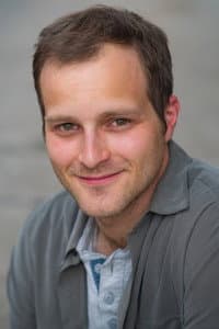 Luke Sorge in Bind Over Thee