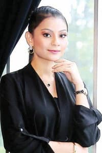Silfeny Osman in Sempurna