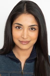 Fizaa Dosani in Auntie
