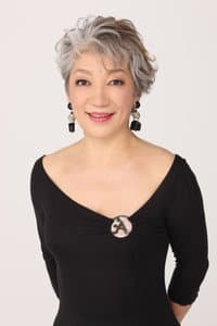 Mie Nakao in ハイハイ3人娘