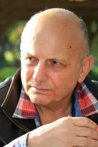 Ümit Efekan in Bize De Mi Numara