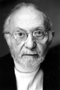 Lee Strasberg in The Gun Runners