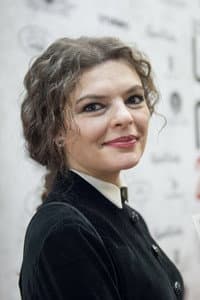 Narine Grigoryan in Tombé