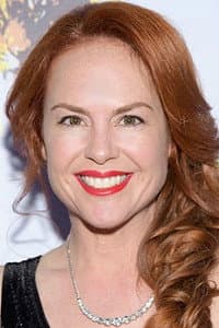 Lisa Cash in Lay It Down