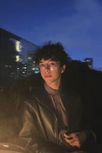 Alex Ferreira in "iT's" Prostitute Physique