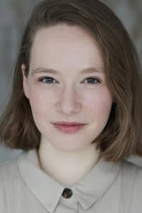 Hannah Harris in Dinner for Loners