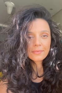 Hayla Barcellos in Castigo