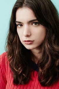 Dylan Gelula in Mirage