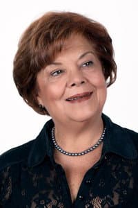 Ayşe Kökçü in Yengeç Oyunu