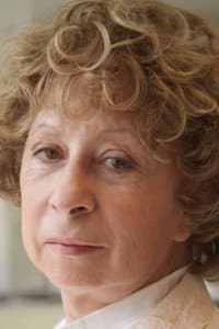 Liya Akhedzhakova in Ветка сирени