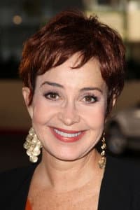 Annie Potts in Freshman Father