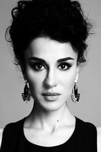 Layla Alizada in The Cuban