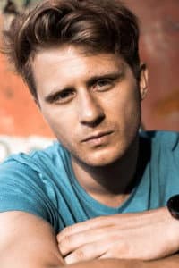 Patryk Pietrzak in Mniej obcy