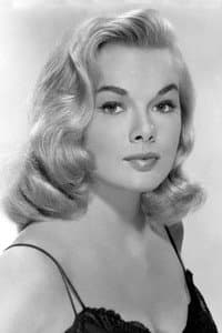 Leslie Parrish in The Giant Spider Invasion