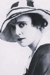 Fay Tincher in Sunshine Dad