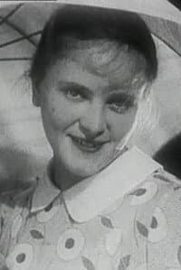 Antonina Savitskaya in Однажды летом