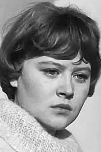 Larisa Barabanova in Лето рядового Дедова