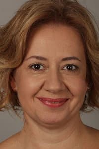 Özlem Çakar in Papaz Kimde