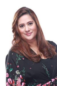Sharmaine Arnaiz in Lumuhod Ka Sa Lupa