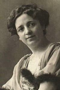 Mariya Kazakova in Под старото небе