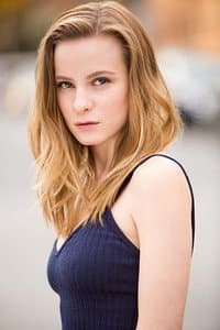 Rebecca Gruss in The 4bidden Fables