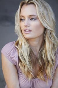 Kelly Pantaleoni in Swamper