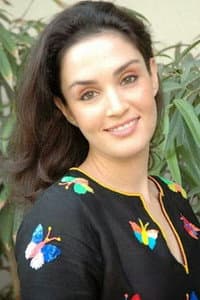 Sonya Jehan in Taj Mahal: An Eternal Love Story!