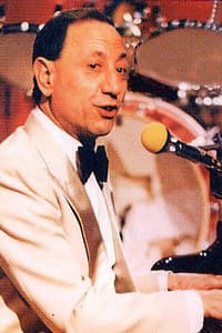 Renato Carosone in Caravan Petrol