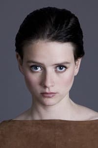 Pauline Étienne in La Collection