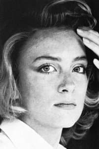 Irene Renton in Λίβιος ή Η αγαλματώδης παρουσία του περασμένου έπους.