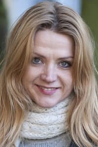 Malin Morgan in En enkel till Antibes