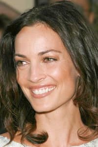 Johanna Nicosia in The Contract