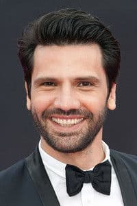 Kaan Urgancıoğlu in Sen Büyümeye Bak