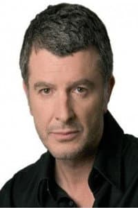 Jesús Cisneros in La hermana