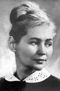 Vera Karpova in Улица полна неожиданностей
