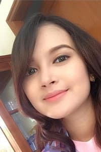 Rosnita Putri in Daerah Terlarang