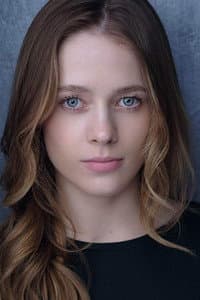 Lily Dodsworth-Evans in The Groomsmen: Second Chances