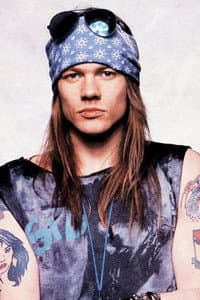 Axl Rose in Guns N' Roses - Live in Paris