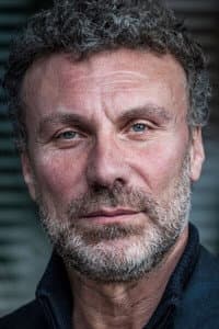 Mario Opinato in La Dérive des continents (au sud)